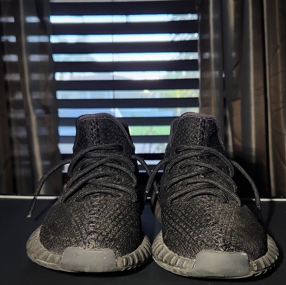 Yeezy 350 boost vs bred - Picture 2 of 5